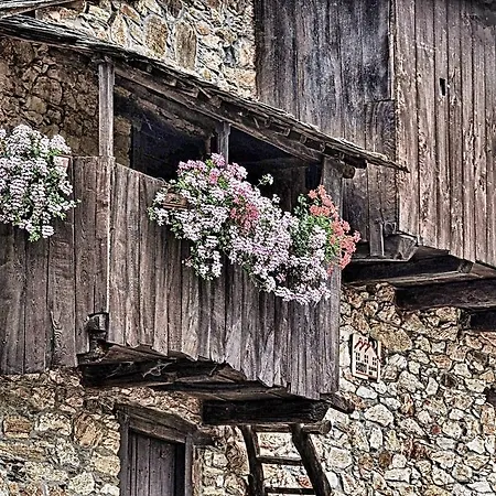 Szálloda Rural El Lagar De Medulas *