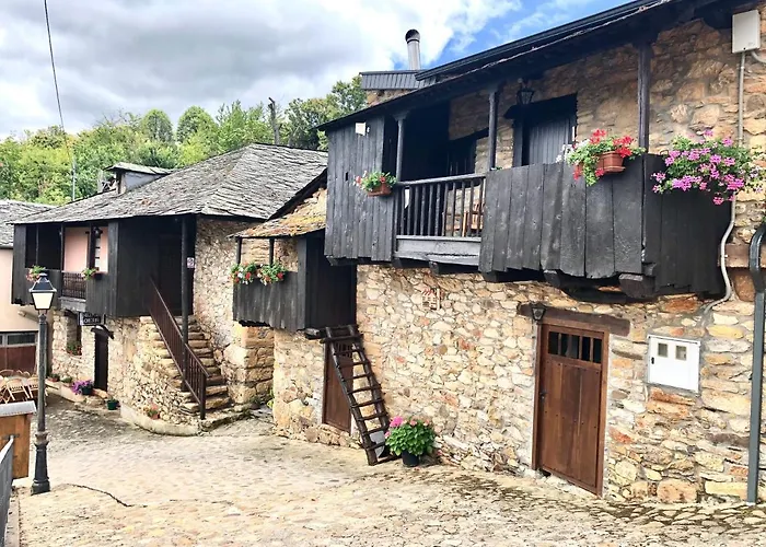 호텔 Rural El Lagar De Medulas *